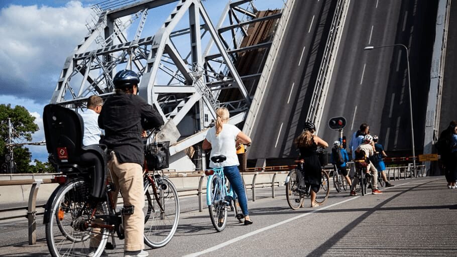Cykelnätverk utmanar stads- och trafikplanerare 3 Cykelnätverk utmanar stads- och trafikplanerare