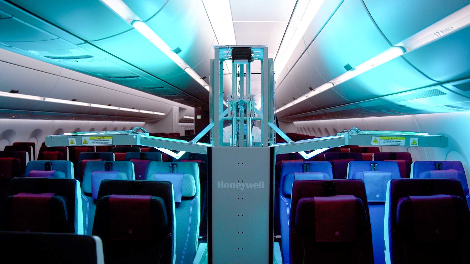 Qatar Airways blir första globala flygbolag att använda Honeywells UV-system för kabinrengöring 3