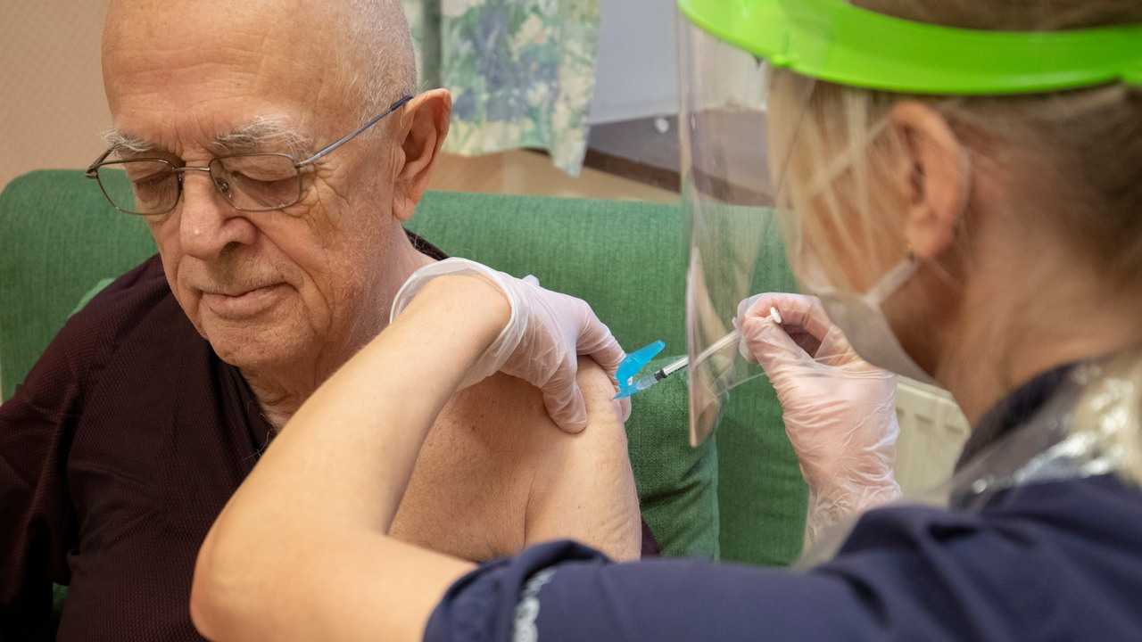Vaccinationen mot covid-19 är igång i Stockholm 2