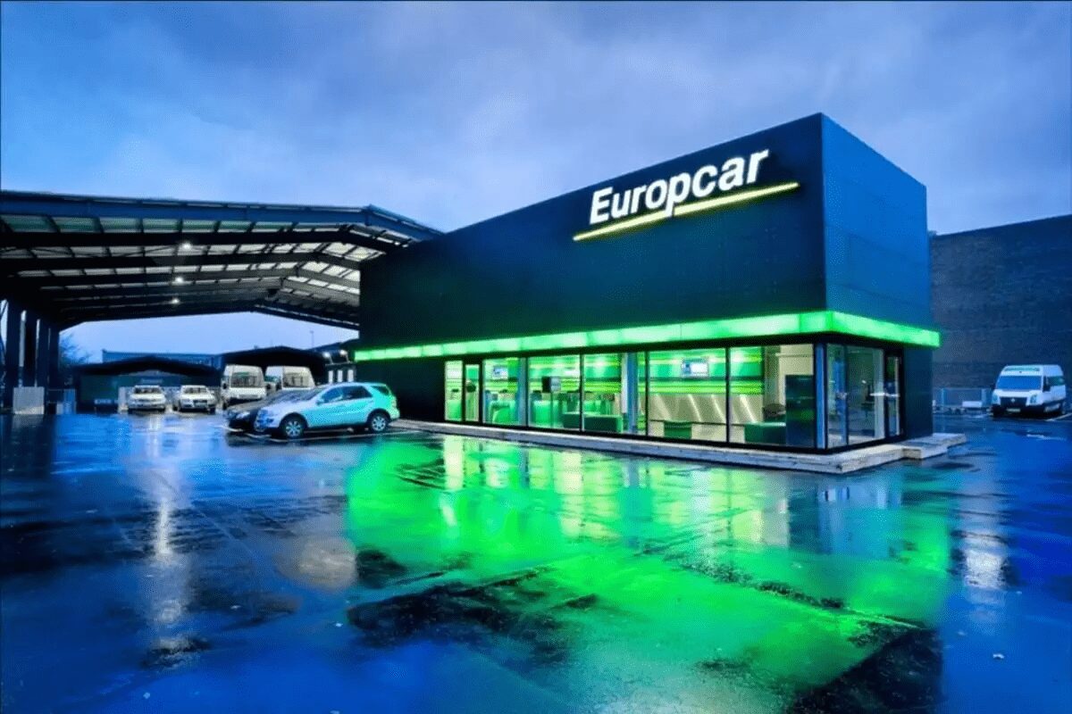 Europcar tar täten i omställningen mot laddbara bilar! 2