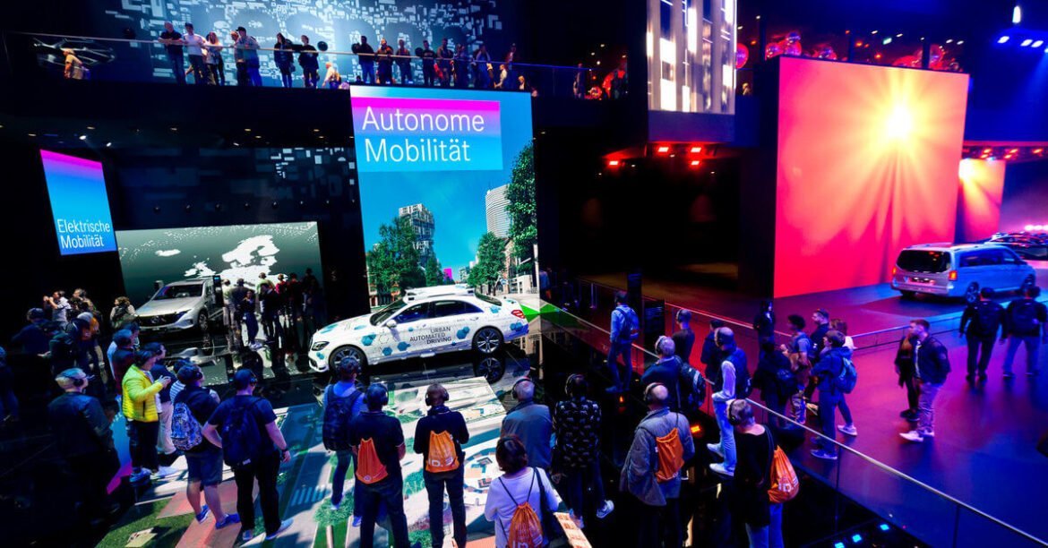 Dacia deltar med en världspremiär på IAA Mobility 2021 i München