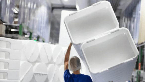 Ökad återvinning av industrins plastförpackningar ger vinster för klimat och företag