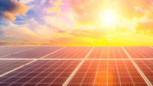 Solceller en lysande satsning i rätt tid