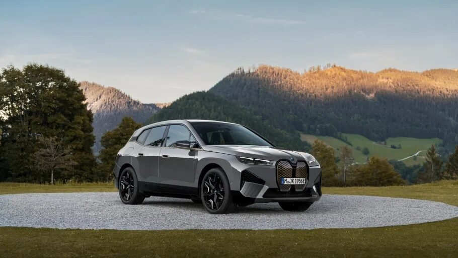 Nya elektriska BMW iX M60: Det bästa av tre världar