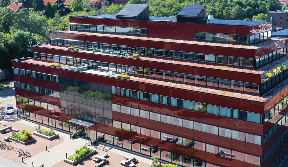 Hurra och grattis 🎈till A Working Lab – Vinnare av Green Roof Award 2022 i kategorin extensiva tak. 🌿