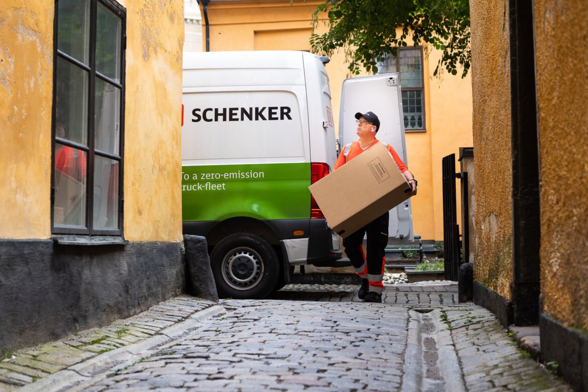DB Schenker satsar stort på elektrifiering av paketbilar i Stockholm