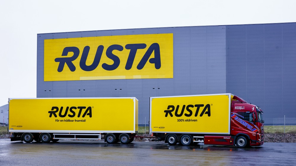Rusta inviger eldriven lastbil för utsläppsfria transporter till varuhus