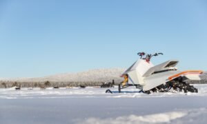 Vidde driver på utvecklingen av eldrivna snöskotrar