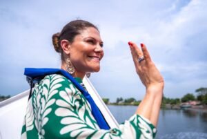 UNDP:s goodwill-ambassadör HKH Kronprinsessan Victoria av Sverige besökte Lagos, Nigeria Klimatanpassning och innovation i fokus när HKH Kronprinsessan Victoria av Sverige besökte Lagos, Nigeria