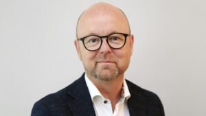 Han tar ansvar för den kommunala insamlingen av producentansvarsmaterial